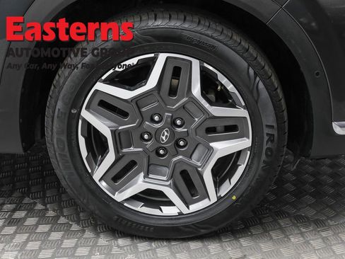 Used 2023 Hyundai Santa Fe Limited image 32