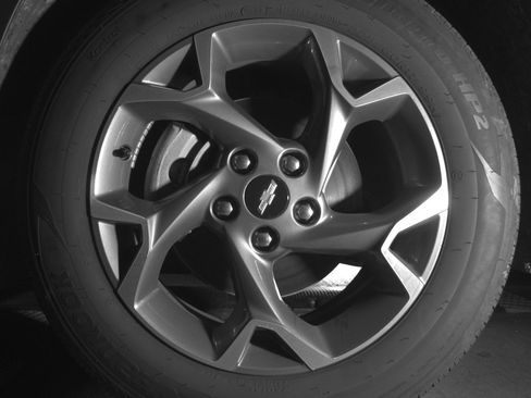 Used 2025 Chevrolet Trax LT image 12