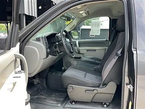 Used 2011 Chevrolet Silverado 1500 W/T w/ Snow Plow Prep Package image 3