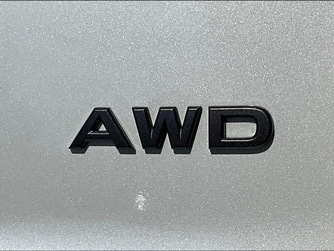 Certified 2026 Nissan Rogue SV AWD/4WD image 24