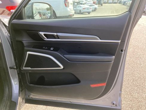 Used 2021 Kia Telluride LX image 8