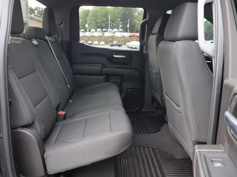 Used 2022 Chevrolet Silverado 1500 Custom Trail Boss AWD/4WD image 15