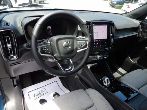 Certified 2023 Volvo C40 P8 Recharge Ultimate w/ Protection Package Premier AWD/4WD image 10