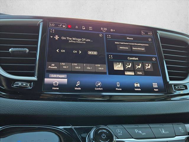 Used 2021 Chrysler Pacifica Touring-L FWD image 11