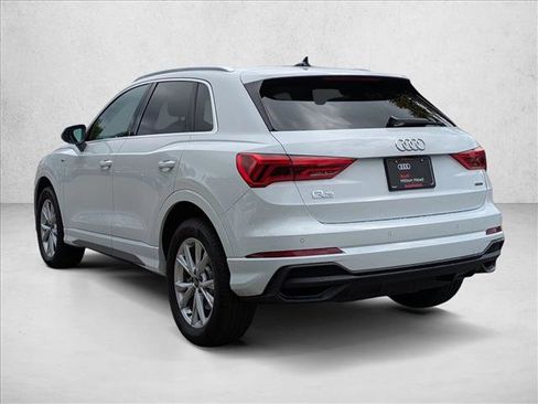 Used 2025 Audi Q3 2.0T Premium Plus w/ Premium Plus Package AWD/4WD image 8