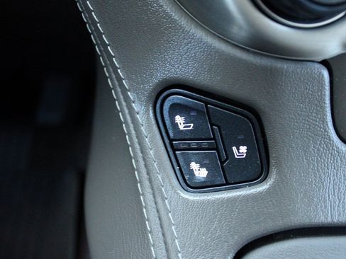 Used 2018 GMC Yukon XL Denali w/ Denali Ultimate Package image 43