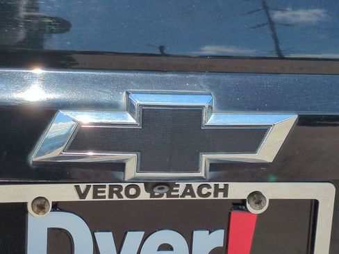 Used 2019 Chevrolet Suburban LT w/ LT Signature Package RWD image 13