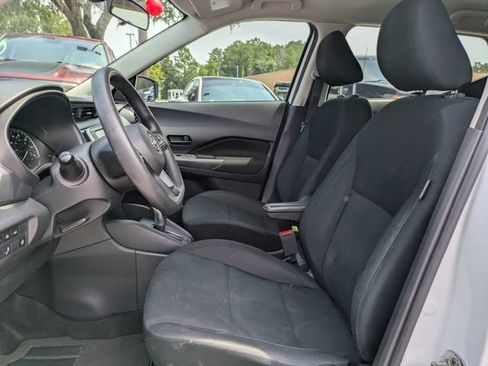 Used 2024 Nissan Kicks S FWD image 21