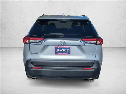 Used 2024 Toyota RAV4 XLE image 7
