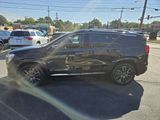 Used 2023 GMC Terrain Denali w/ Black Diamond Edition image 4