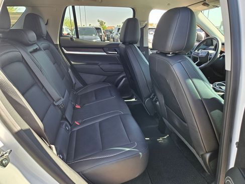 Used 2026 GMC Terrain Denali AWD/4WD image 25