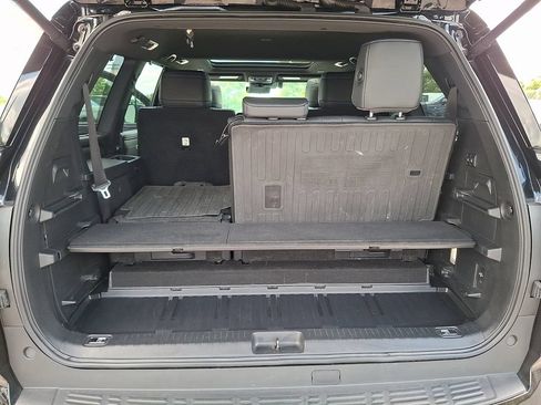 Used 2024 Toyota Sequoia Platinum AWD/4WD image 30