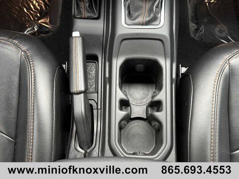 Used 2023 Jeep Gladiator Mojave w/ Cold Weather Group image 17