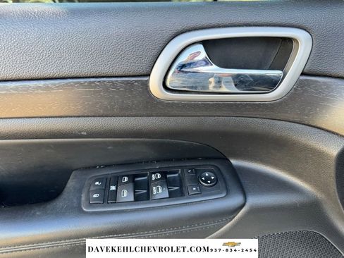Used 2018 Jeep Grand Cherokee Altitude AWD/4WD image 10