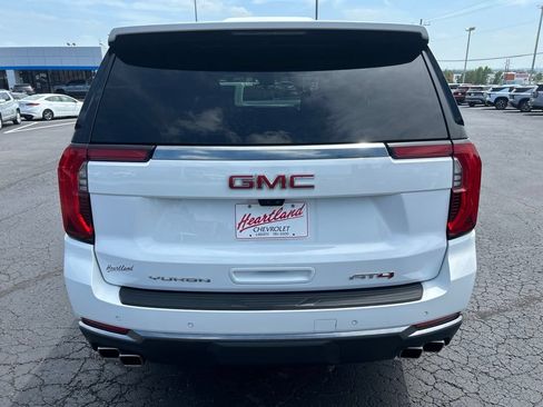 Used 2025 GMC Yukon AT4 w/ AT4 Premium Plus Package AWD/4WD image 6