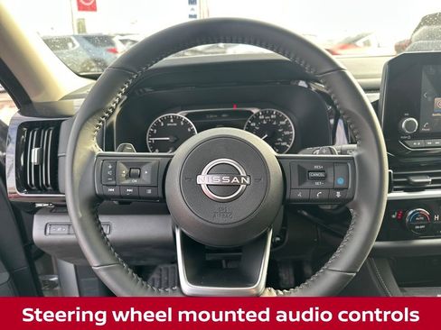 New 2025 Nissan Pathfinder SV w/ Black Appearance Package image 11