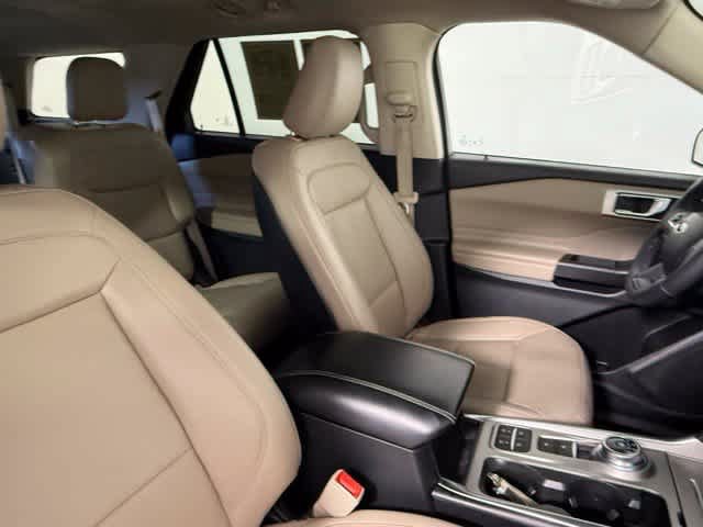 Used 2020 Ford Explorer XLT w/ Equipment Group 202A RWD image 71