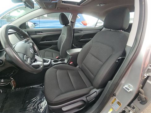 Used 2020 Hyundai Elantra Value Edition w/ Cargo Package (C1) FWD image 6