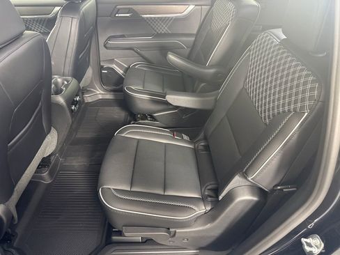 New 2026 GMC Acadia Denali w/ Super Cruise Package image 20