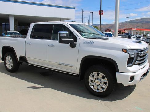 New 2025 Chevrolet Silverado 2500 High Country w/ Technology Package image 10