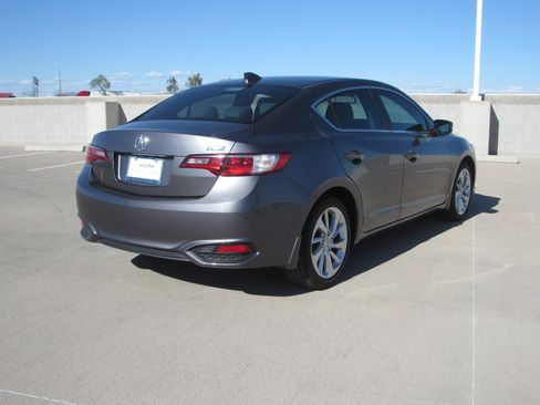 Used 2017 Acura ILX w/ Premium Package image 5