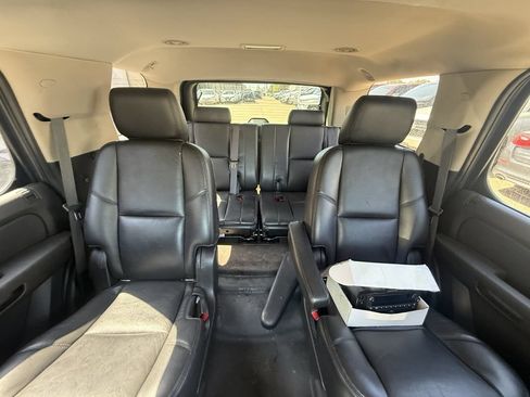 Used 2012 GMC Yukon SLT w/ SLT-2 Equipment Package AWD/4WD image 16