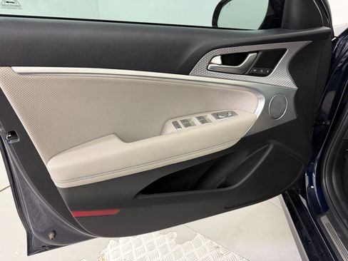 Used 2023 Genesis G70 2.0T w/ Sport Prestige Package image 14