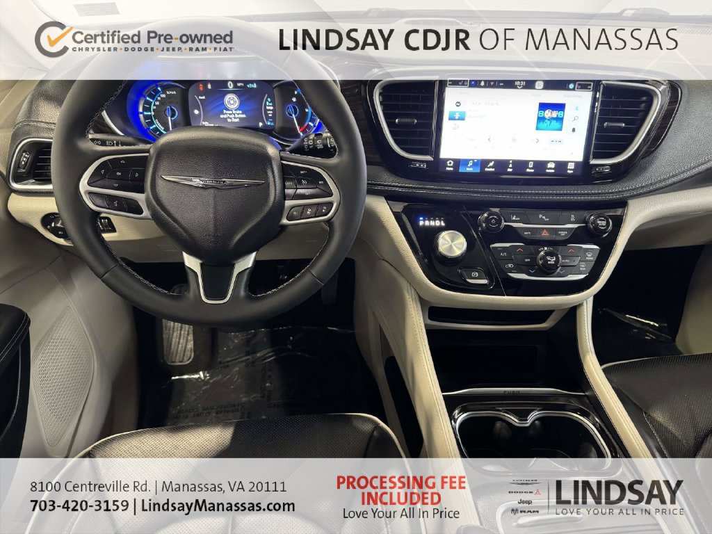 Used 2023 Chrysler Pacifica Limited FWD image 23
