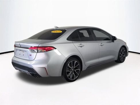 Used 2021 Toyota Corolla SE image 5