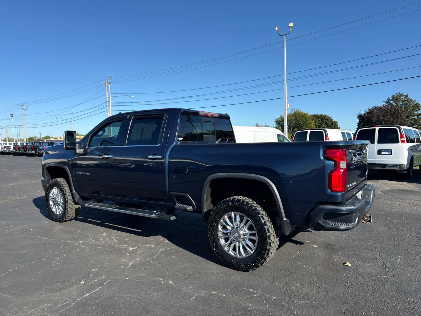 Certified 2020 Chevrolet Silverado 2500 High Country w/ Z71 Off-Road Package AWD/4WD image 3
