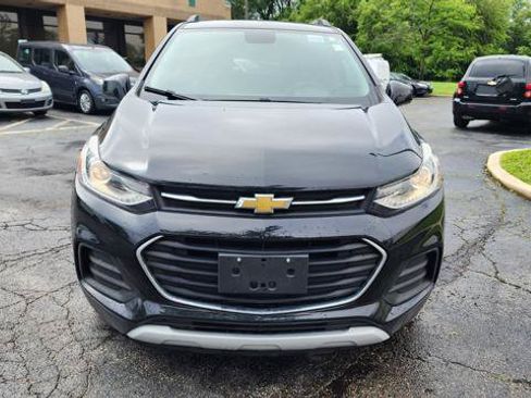 Used 2017 Chevrolet Trax LT w/ LT Convenience Package FWD image 7
