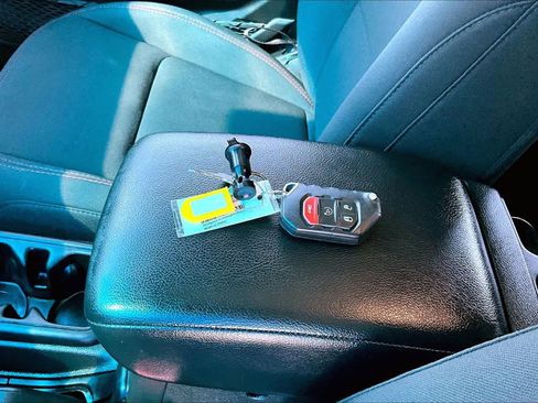 Used 2023 Jeep Wrangler Unlimited Rubicon w/ Xtreme 35 Tire Package image 15