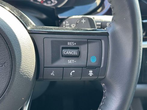 Certified 2025 Nissan Pathfinder SL w/ SL Premium Package image 29