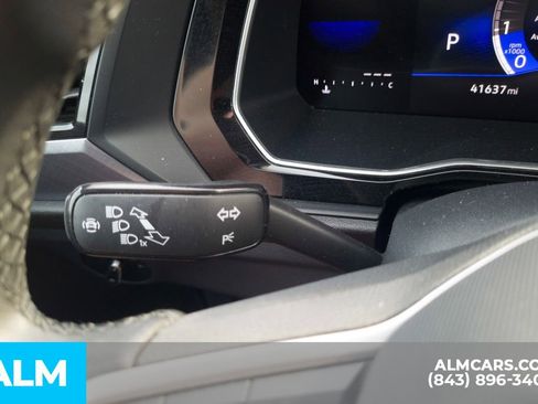 Used 2024 Volkswagen Jetta SE image 31