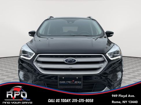 Used 2018 Ford Escape Titanium w/ Ford Safe & Smart Package image 8