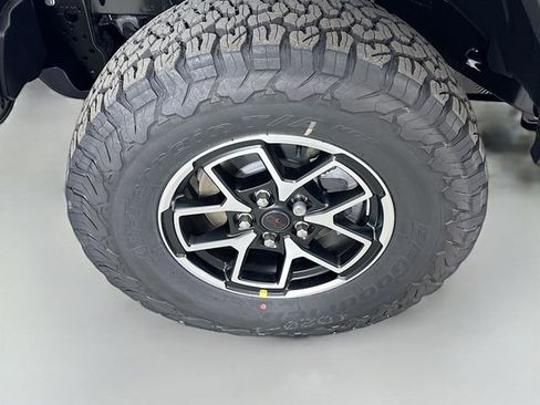 New 2026 Jeep Wrangler Unlimited Rubicon AWD/4WD image 29