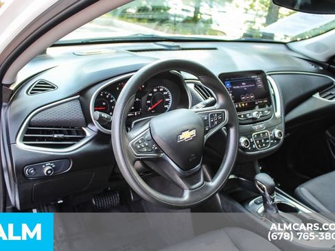 Used 2024 Chevrolet Malibu LT FWD image 31