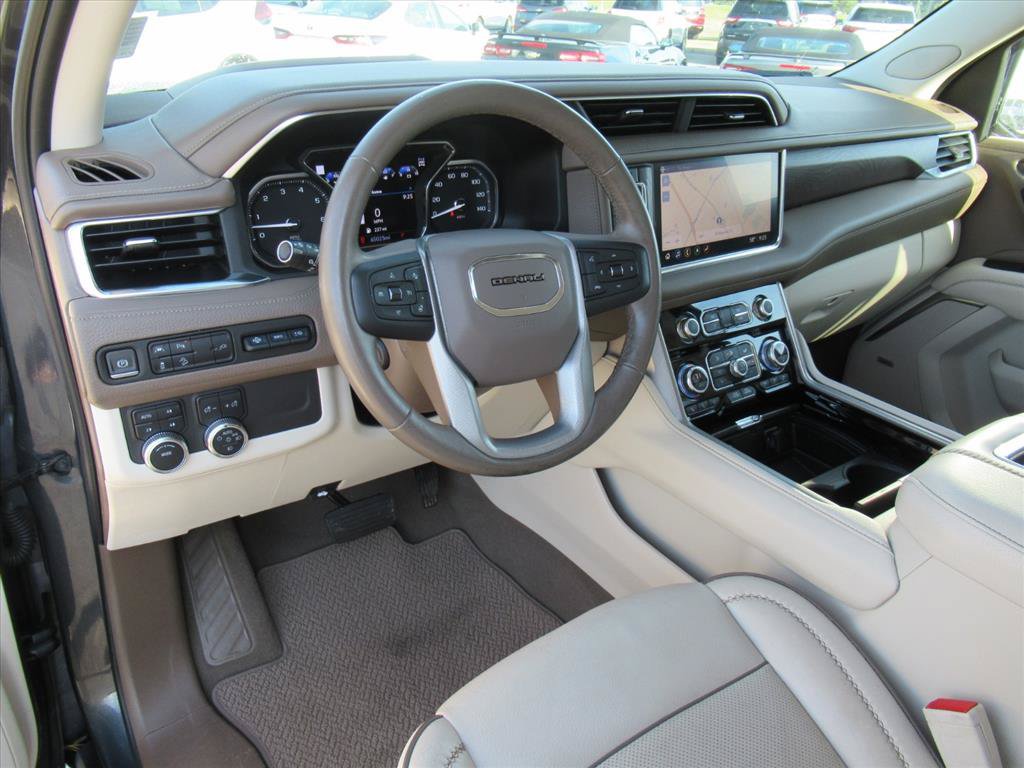 Used 2021 GMC Yukon Denali AWD/4WD image 14