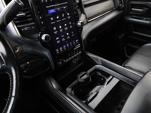 Used 2020 RAM 5500 4x4 Crew Cab image 22
