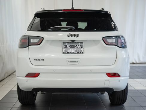 Certified 2025 Jeep Compass Limited w/ High Altitude Package AWD/4WD image 5