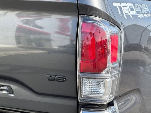 Certified 2023 Toyota Tacoma TRD Off-Road image 34