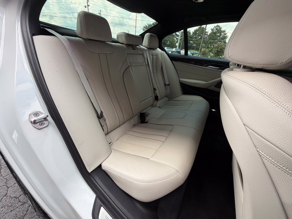 Used 2023 BMW 540i w/ M Sport Package RWD image 36