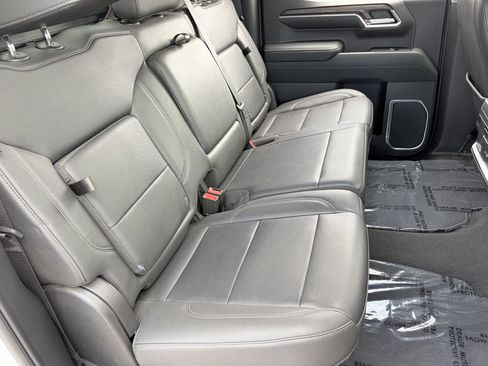 Used 2023 GMC Sierra 1500 SLT w/ SLT Premium Plus Package AWD/4WD image 13