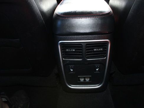 Used 2019 Dodge Charger Scat Pack w/ Dynamics Package RWD image 26