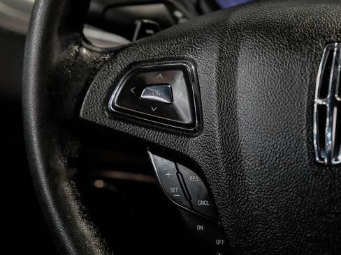 Used 2019 Lincoln MKC Premiere FWD image 18
