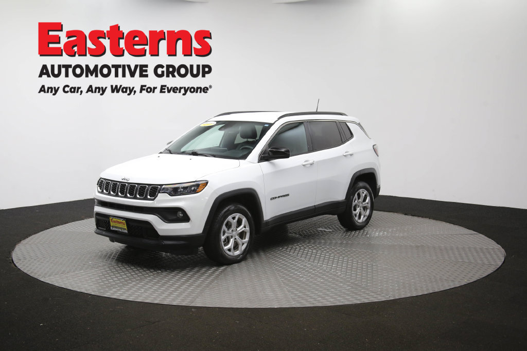 Used 2024 Jeep Compass Latitude AWD/4WD image 57