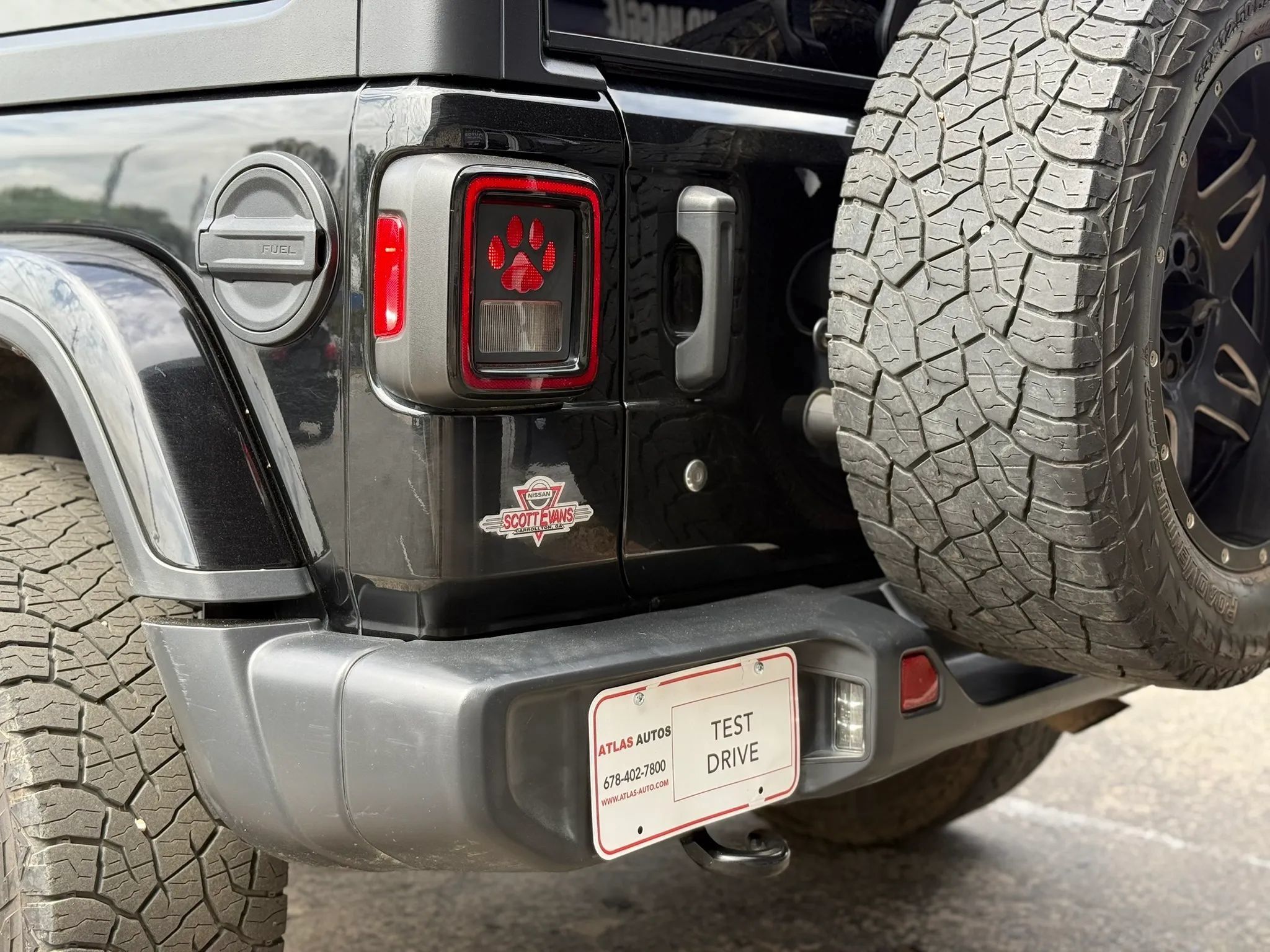 Used 2020 Jeep Wrangler Unlimited Sahara AWD/4WD image 14