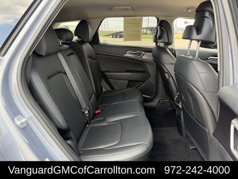 Used 2023 Kia Sportage EX AWD/4WD image 32