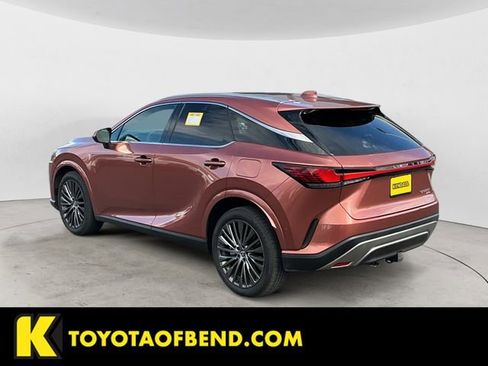 Used 2025 Lexus RX 350 w/ Convenience Package image 3