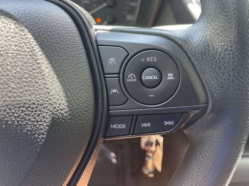 Used 2023 Toyota Corolla LE FWD image 16